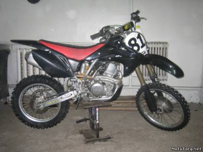 CRF150R