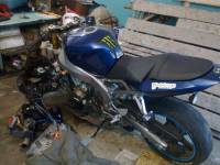 zx636