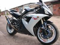 YZF R1